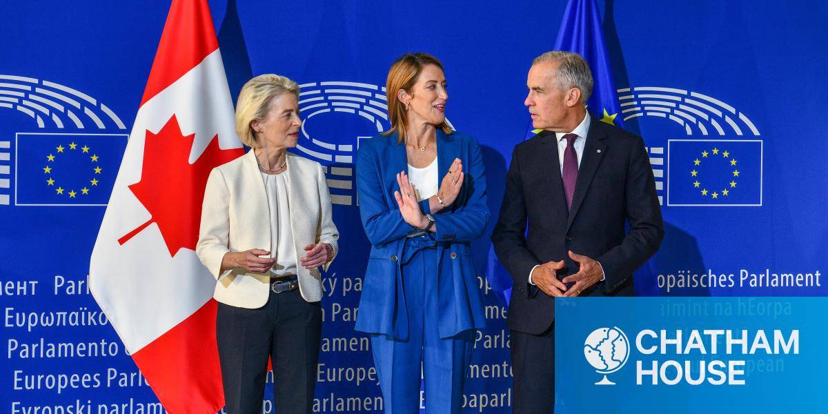 Ursula von der Leyen, Roberta Metsola and Mark Carney at the European Parliament.