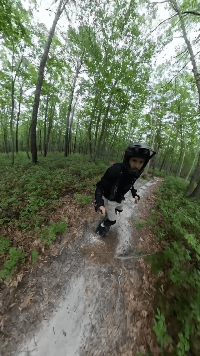 Who else loves trail riding 😍. Any NJ riders feel free to hit me up. There’s a bunch of us who are riding daily.