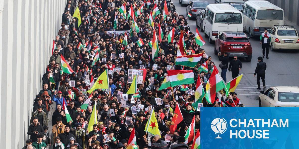 Protesters wave Kurdistan flags in Sulaimaniyah