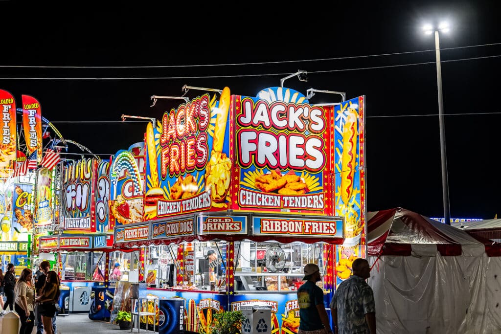 It's hard to miss the food and drink at night with the vibrant signage lighting up the sky.