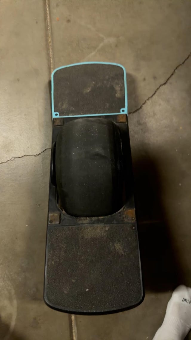 White blinking light?? Someone help me figure out what this is.