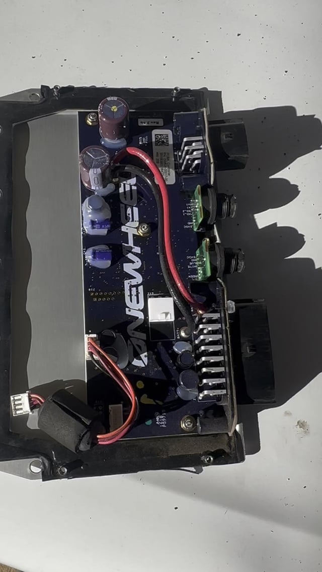 Onewheel XR intermittently turns on/motor engages. Took apart controller and saw this. Thoughts?