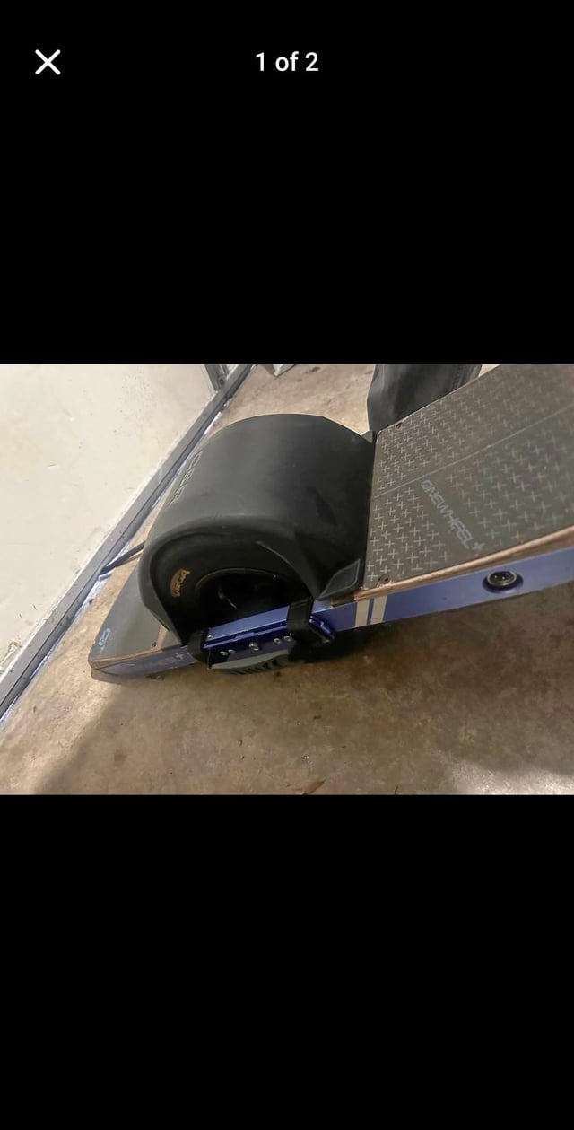 Can anyone tell me what model this is?