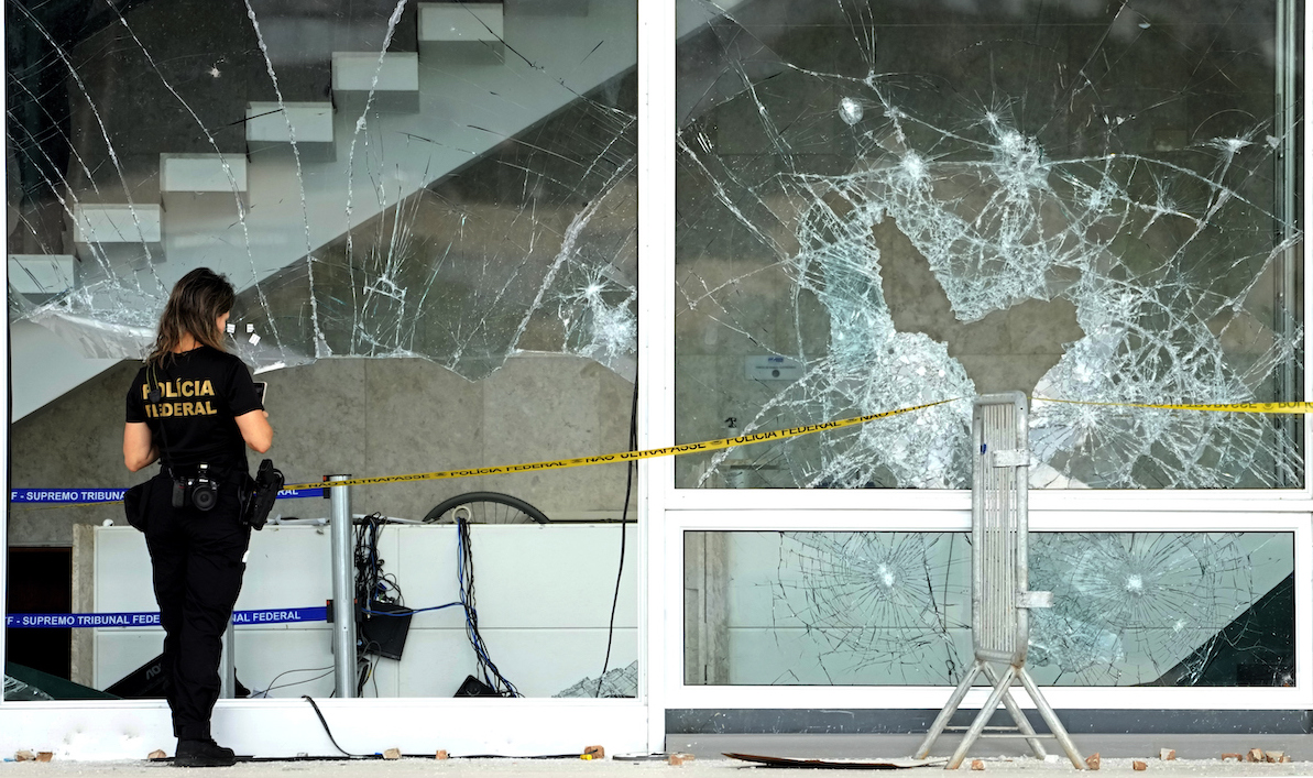 Brazil riot broken window - Jan. 10 2023