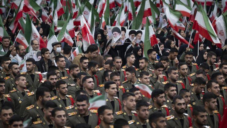 Iranian army cadets