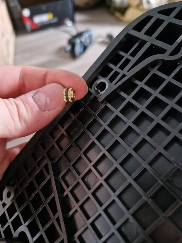 Yo gang wth am I supposed to do here ? Ran into a pole at around 8mph, and the front foot pad took it, pulling some screws straight thru the bang bumper like butter, and pulling off this thread thing from the foot pad... tried to put it back in the hole but theres no way