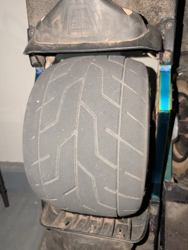 X7 stock tire.