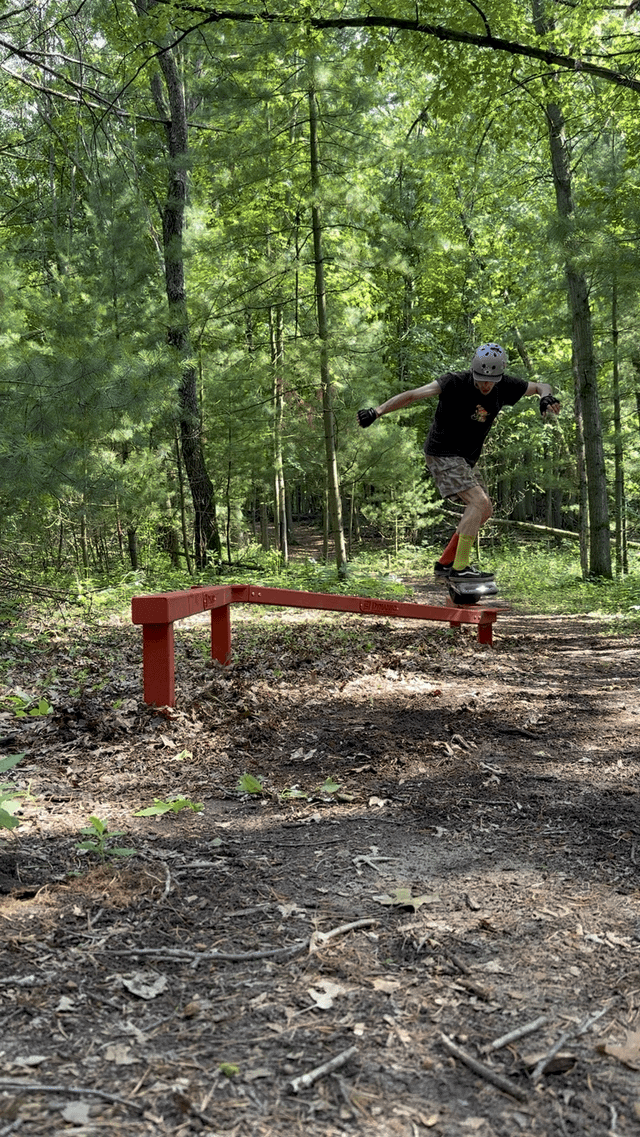 Darkslide half flip off of rail🤓