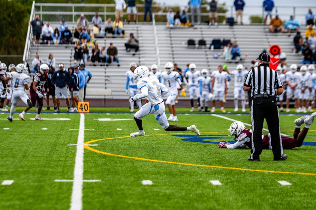 Sivels breaks away from the Silver Eagle defense for a 29-yard gain. Sivels ended the game with over 100 receiving yards.